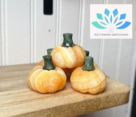Yellow Calcite with Serpentine Pumpkin Carving 🎃