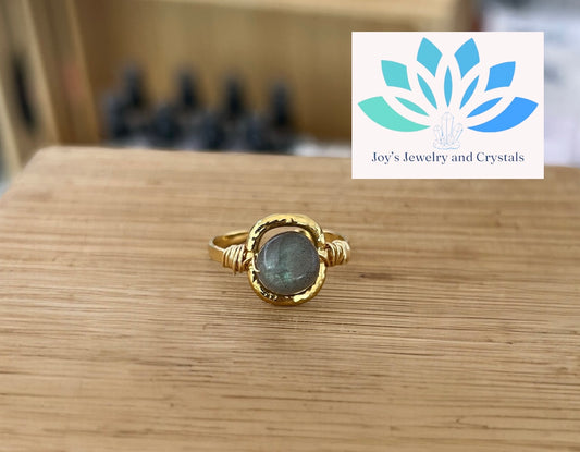 Hand wired Ring with Labradorite