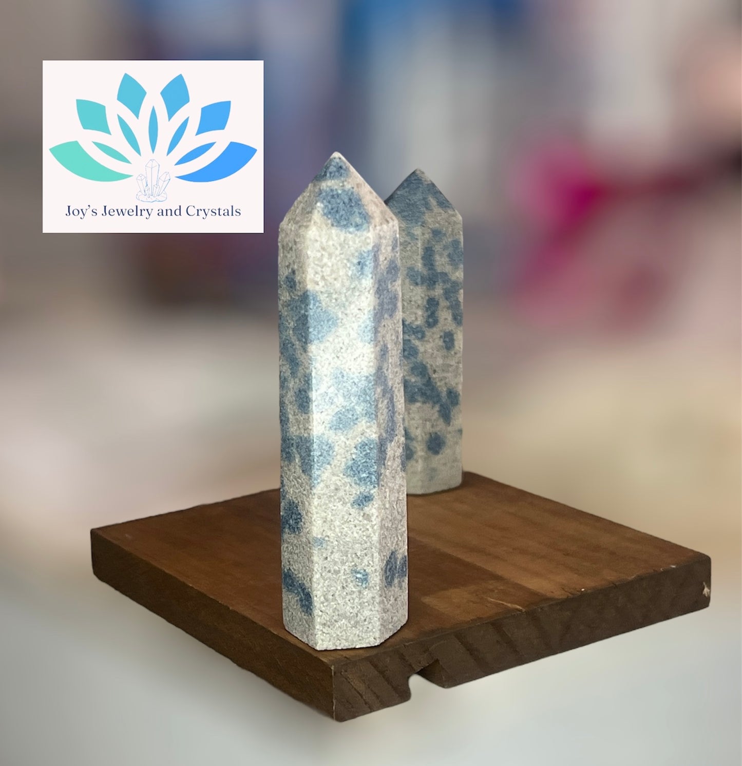 Apatite in Cleavlandite Towers