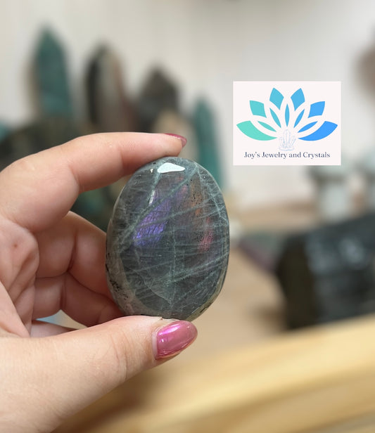 Labradorite Palmstone