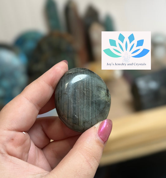 Labradorite Palmstone